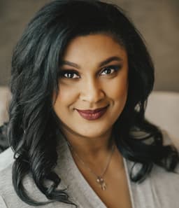 Portrait: Kennedy Ryan