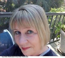Portrait (Download): Sue-Ellen Welfonder